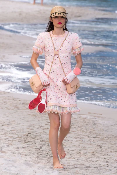 Look 22